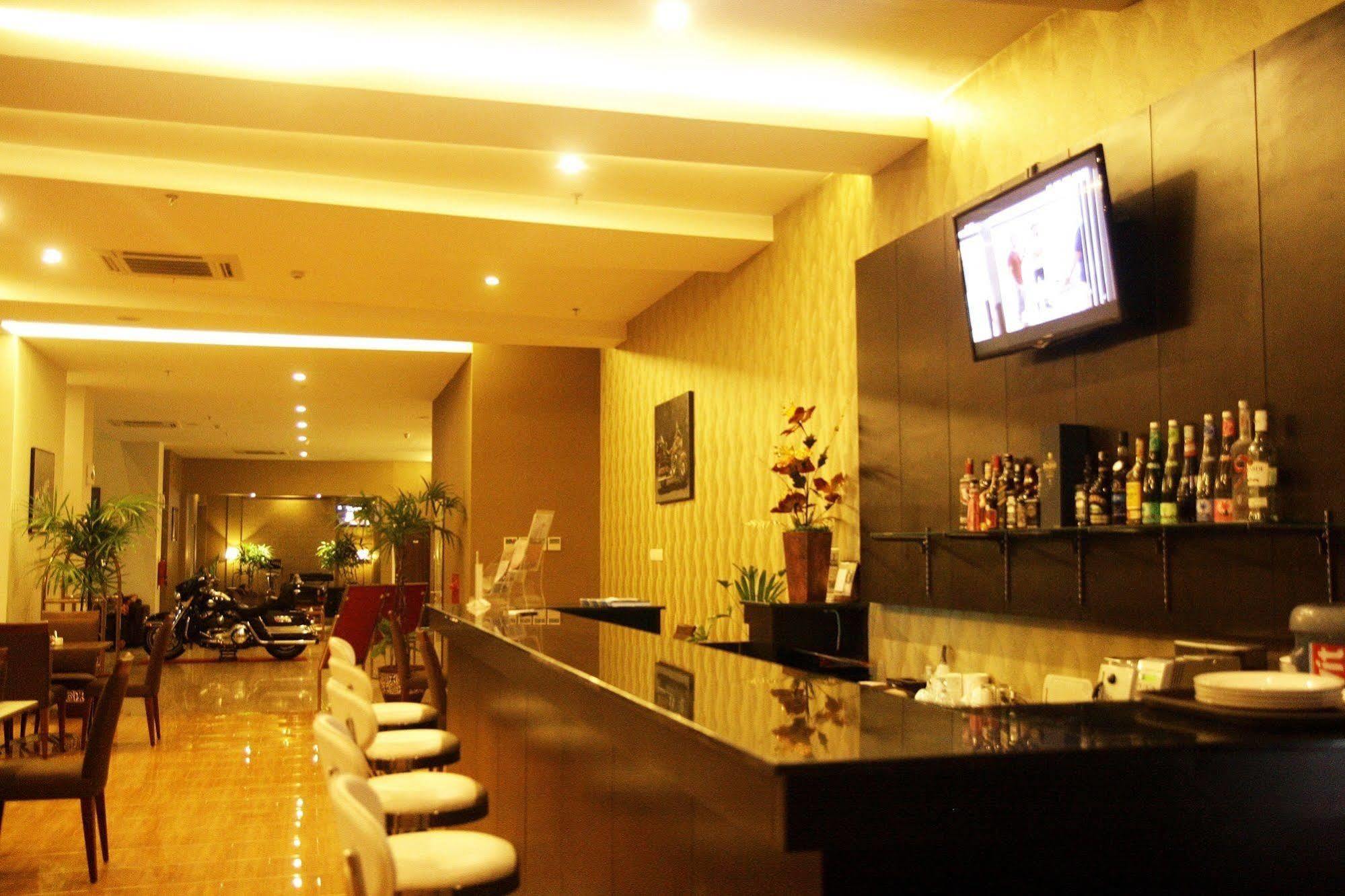 @Hom Premiere Cilacap Exterior photo
